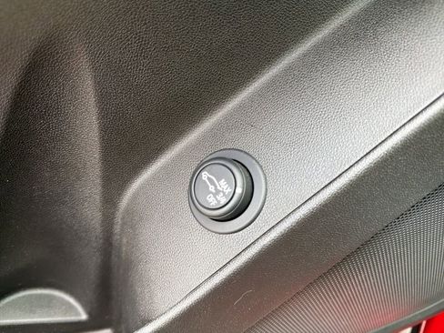 Certified 2024 Chevrolet Equinox LT w/ LPO, Floor Liner Package FWD image 36