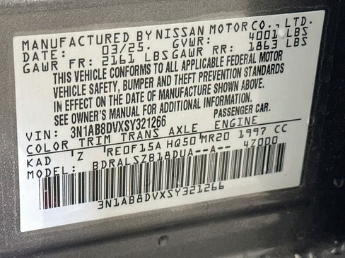 Used 2025 Nissan Sentra SR w/ SR Premium Package FWD image 12
