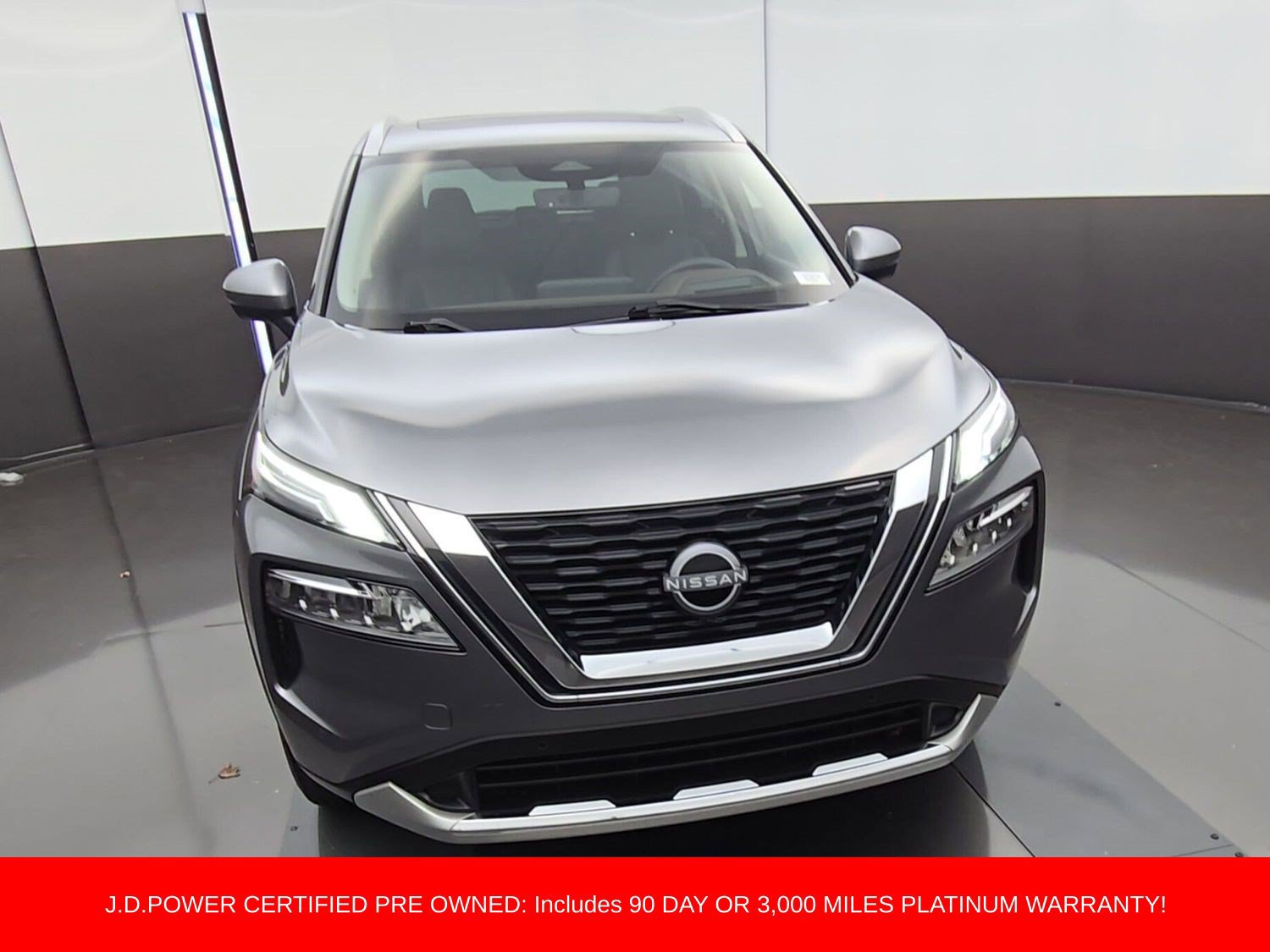 Used 2023 Nissan Rogue Platinum w/ Platinum Premium Package FWD image 2