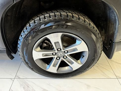 Used 2025 Honda Pilot EX-L image 37
