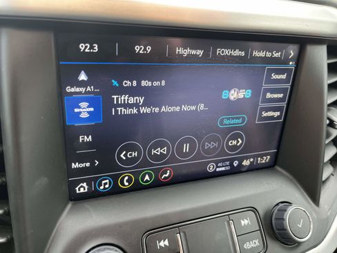 Used 2023 GMC Acadia SLT image 22