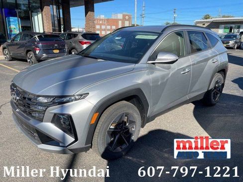 New 2025 Hyundai Tucson SEL image 1