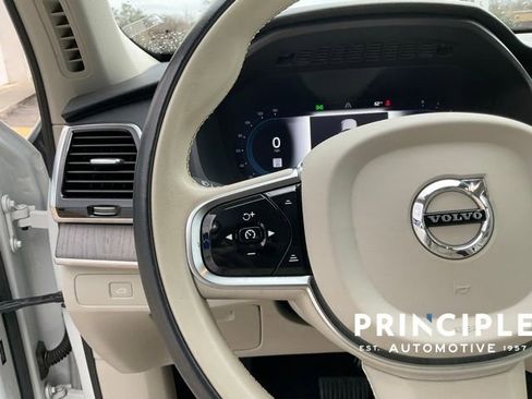 Certified 2023 Volvo XC90 B5 Plus w/ Protection Package Premier image 20