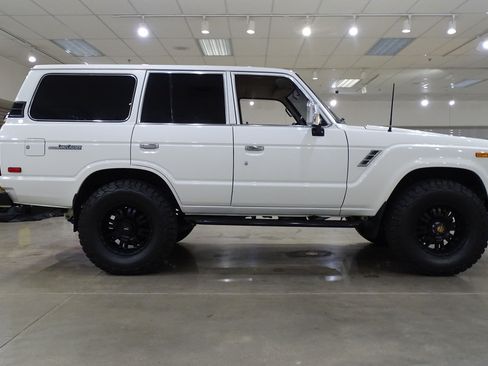 Used 1988 Toyota Land Cruiser AWD/4WD image 18