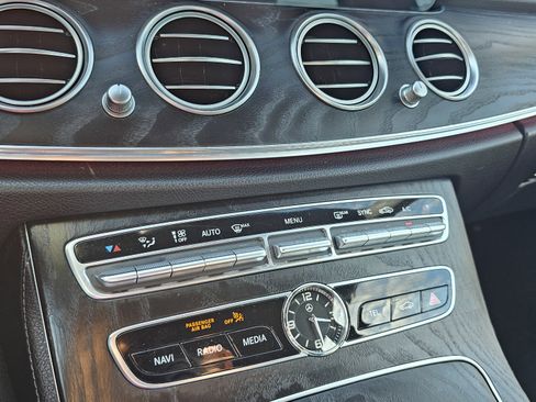 Used 2018 Mercedes-Benz E 300 w/ Premium 1 Package image 30
