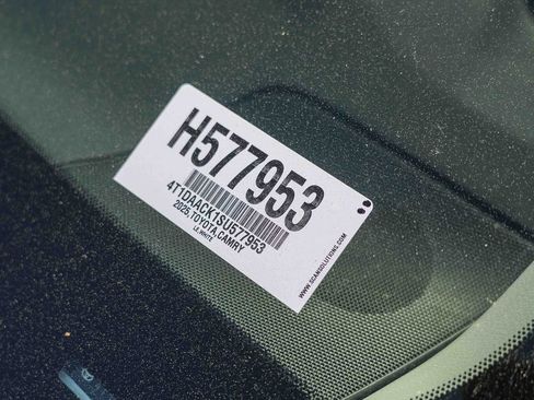 Used 2025 Toyota Camry LE image 27