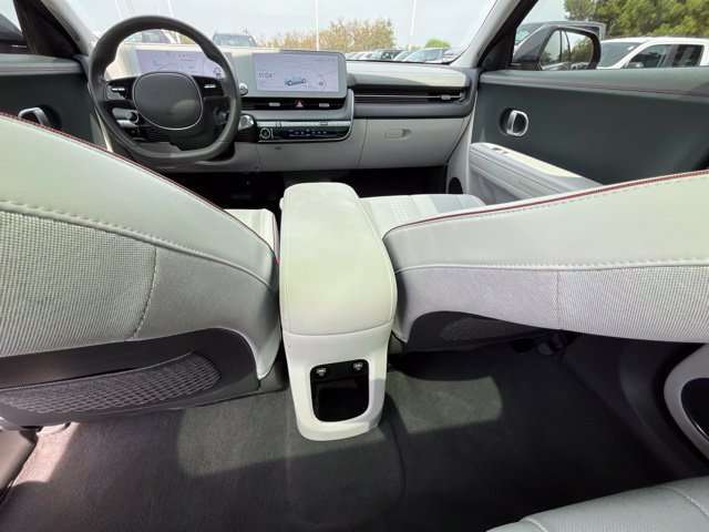 Used 2023 Hyundai Ioniq 5 Limited AWD/4WD image 17
