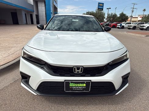 Used 2024 Honda Civic Sport image 2