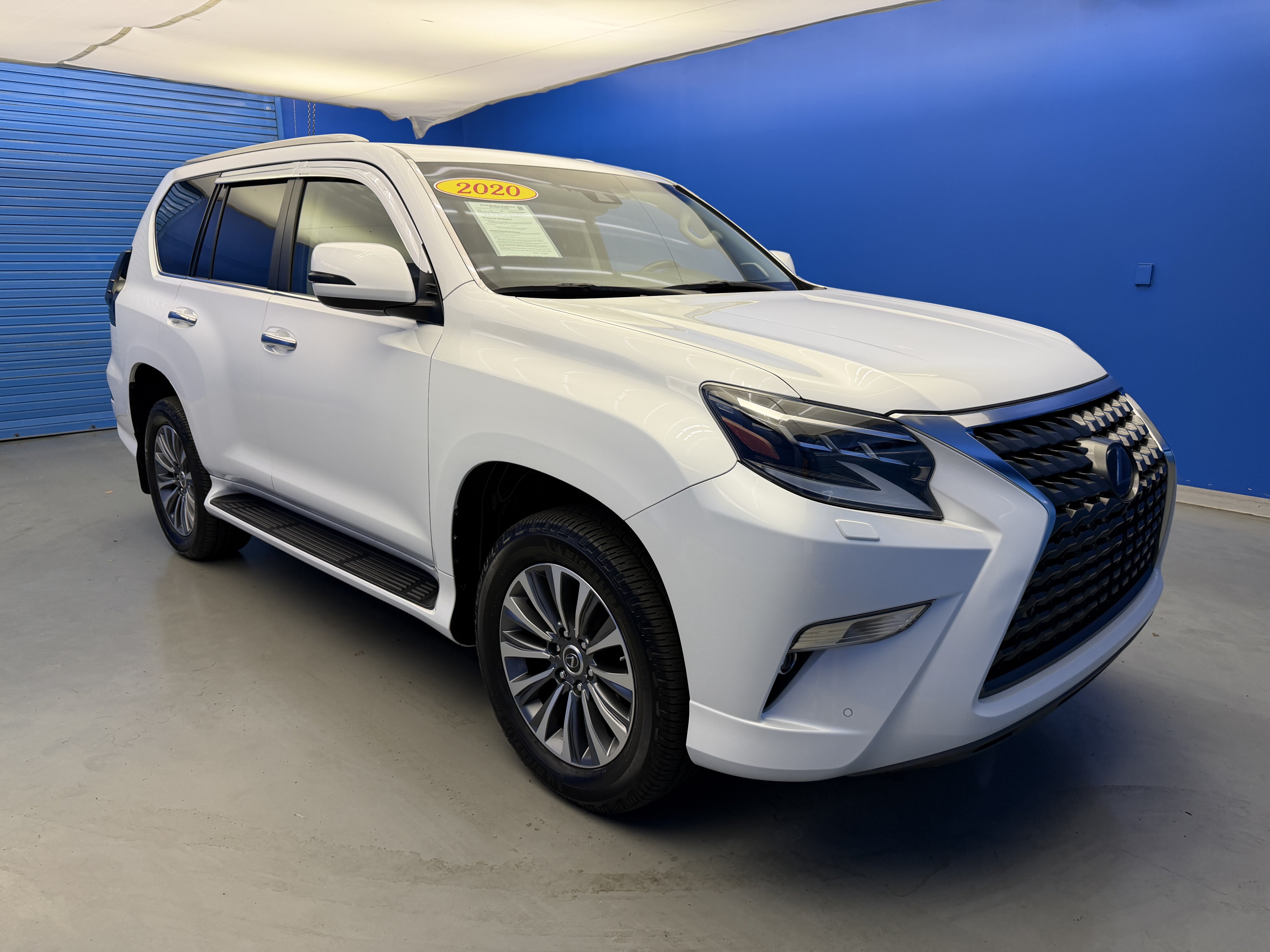 Used 2020 Lexus GX 460 Luxury w/ Accessory Package AWD/4WD image 2