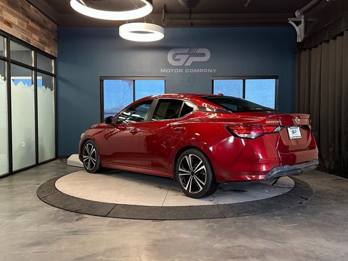 Used 2021 Nissan Sentra SR image 5