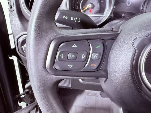 Used 2023 Jeep Gladiator Sport S AWD/4WD image 13