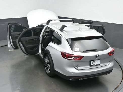 Used 2019 Buick Regal Essence w/ Driver Confidence Package I AWD/4WD image 91