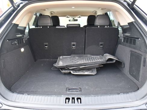 Used 2022 Lincoln Nautilus AWD w/ Premium Package image 18