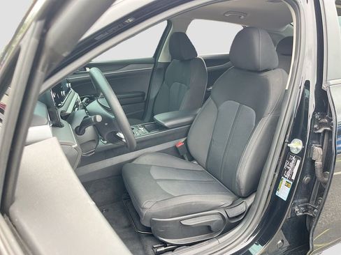 Used 2022 Kia K5 LXS FWD image 19
