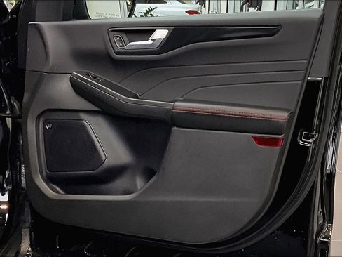 Used 2024 Ford Escape ST-Line Elite w/ Premium Technology Package image 42