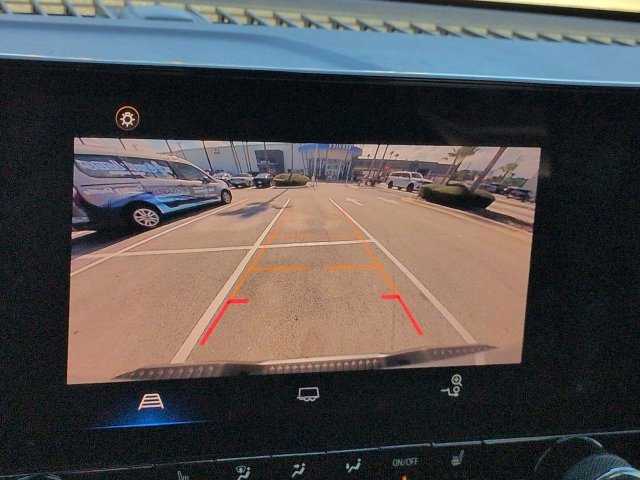 Used 2024 Chevrolet Colorado LT w/ LT Convenience Package II RWD image 19