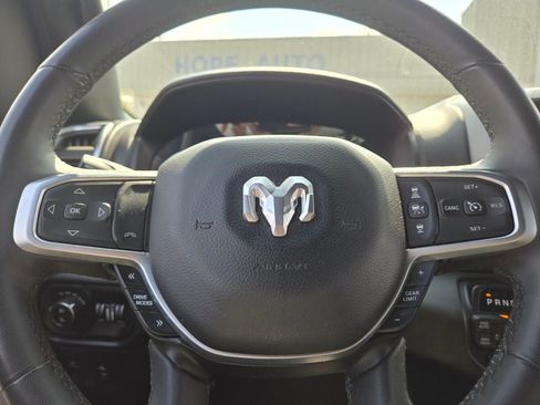 Used 2025 RAM 1500 Big Horn AWD/4WD image 33