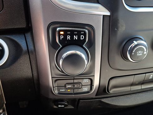 Used 2024 RAM 1500 Classic SLT AWD/4WD image 14