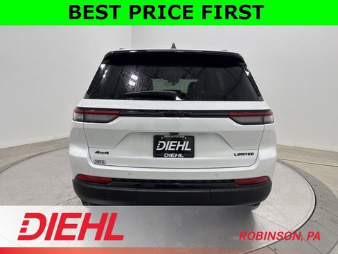 New 2025 Jeep Grand Cherokee Limited w/ Black Appearance Package image 6