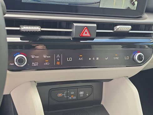 New 2026 Kia Sportage SX image 26