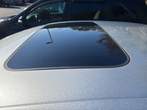 Used 2024 Honda Civic EX-L image 15