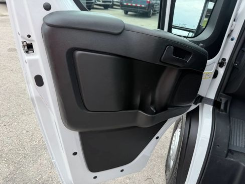 Used 2024 RAM ProMaster 2500 w/ Safety Group FWD image 13