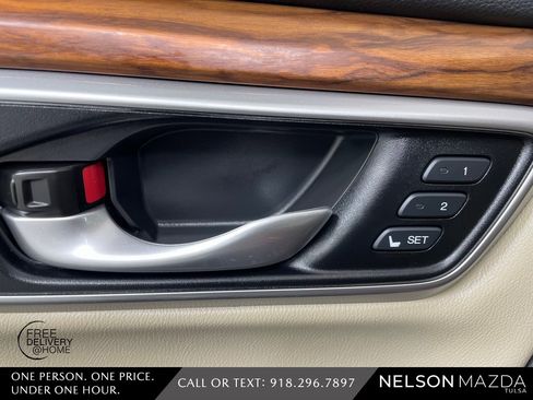 Used 2019 Honda CR-V Touring image 18