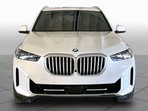 Used 2026 BMW X5 xDrive40i AWD/4WD image 3
