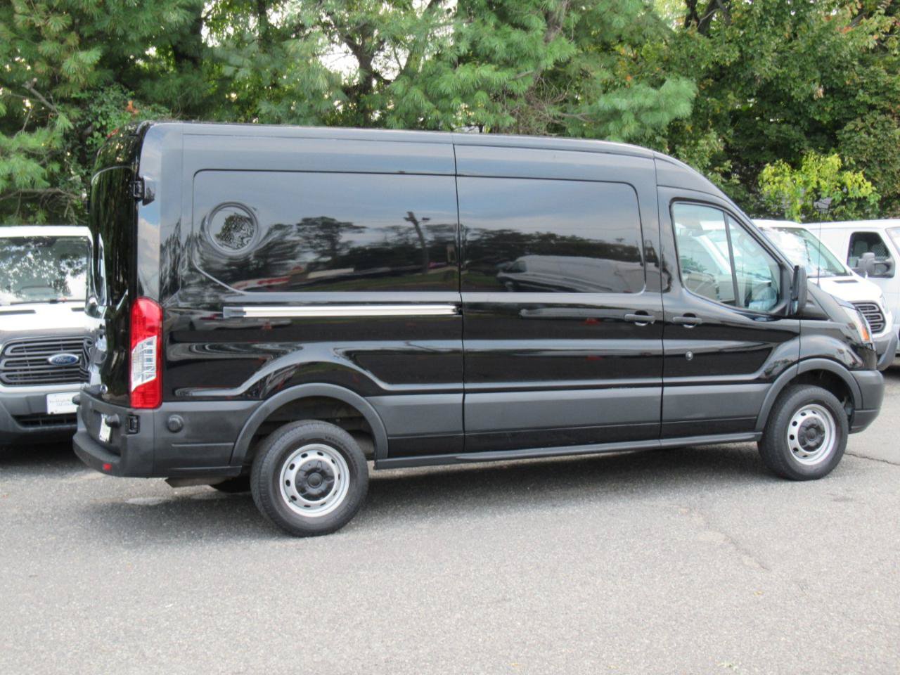 Used 2017 Ford Transit 250 148 Medium Roof RWD image 6