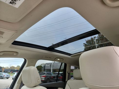 Used 2021 Cadillac XT6 Premium Luxury image 13