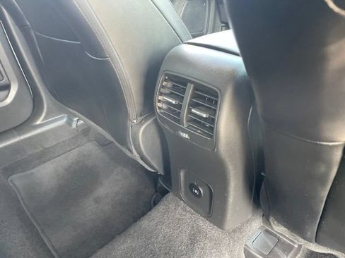 Used 2024 Ford Escape Platinum AWD/4WD image 53