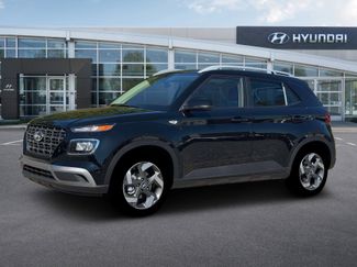 New 2026 Hyundai Venue SEL FWD video 2
