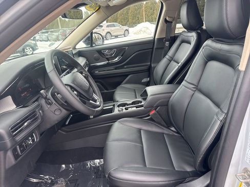 New 2026 Lincoln Corsair Premiere image 7