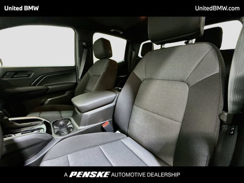 Used 2026 Chevrolet Colorado W/T w/ WT Custom Package AWD/4WD image 5