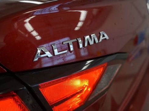Used 2019 Nissan Altima 2.5 Platinum image 4