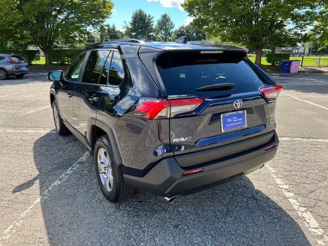 Used 2025 Toyota RAV4 XLE AWD/4WD image 8