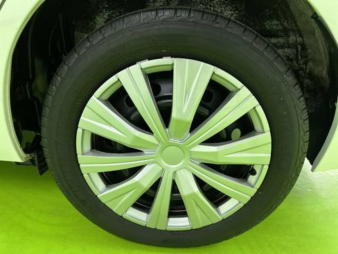 Used 2014 Toyota Corolla LE FWD image 15
