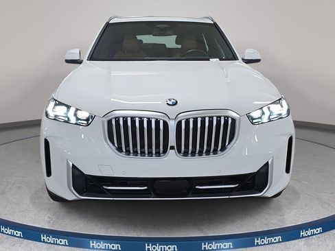 Used 2026 BMW X5 xDrive40i w/ Premium Package image 3