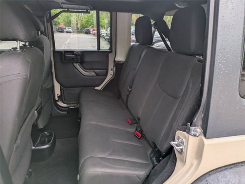 Used 2016 Jeep Wrangler Unlimited Sport w/ Quick Order Package 24S AWD/4WD image 16