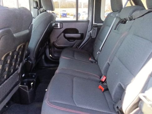 Used 2021 Jeep Wrangler Unlimited Rubicon image 26