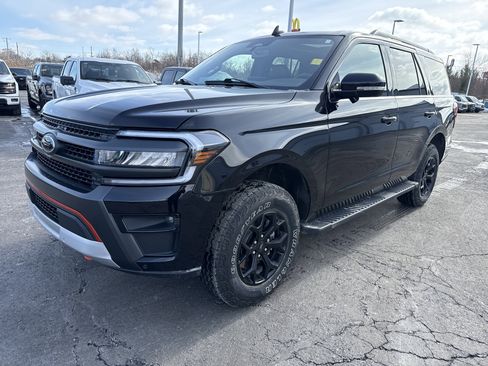 Used 2024 Ford Expedition Timberline image 2
