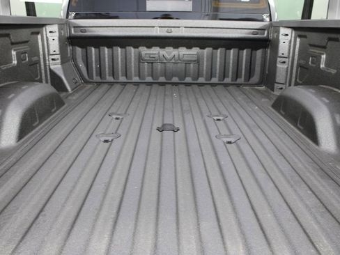 New 2026 GMC Sierra 2500 SLT w/ SLT Premium Package AWD/4WD image 21