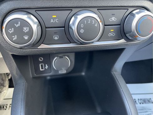Used 2023 Nissan Kicks S FWD image 28