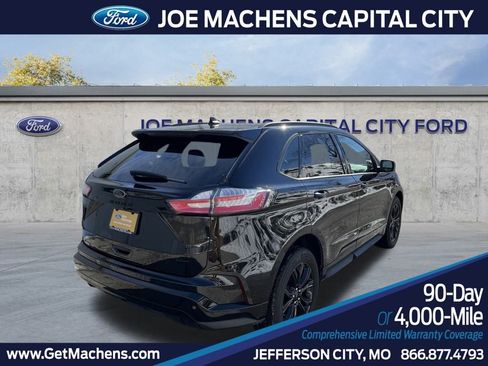 Certified 2022 Ford Edge SE w/ Black Appearance Package image 6