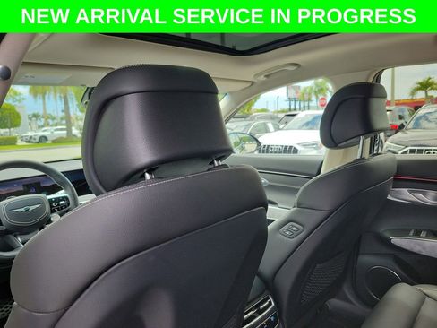 Used 2026 Genesis Electrified GV70 Advanced image 25