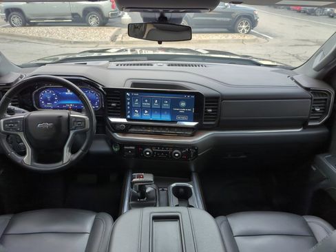 Certified 2022 Chevrolet Silverado 1500 RST image 35