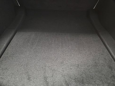 Used 2023 Tesla Model 3 Standard Range image 10