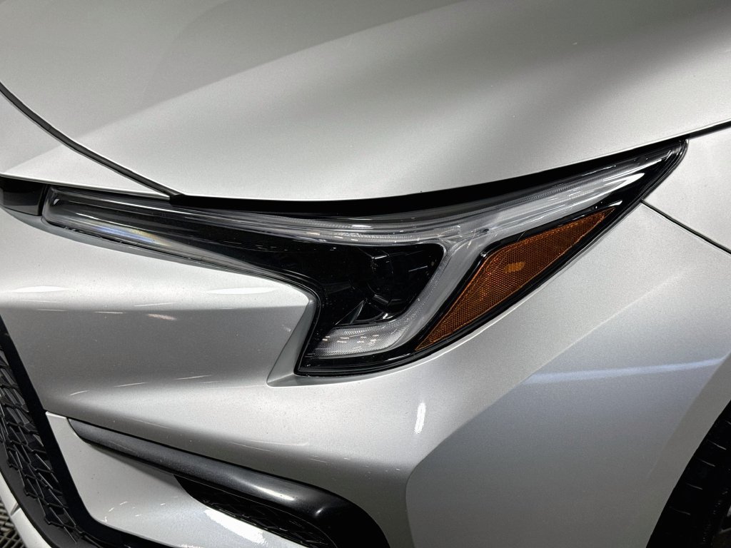 Used 2024 Toyota Corolla SE FWD image 3