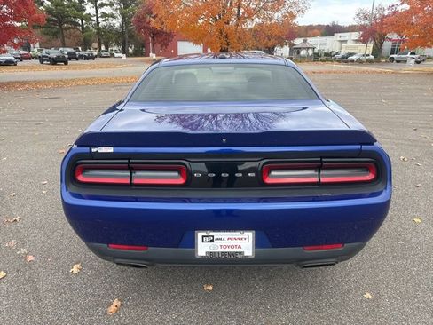 Used 2018 Dodge Challenger SXT w/ Super Sport Group (SS/T) image 6