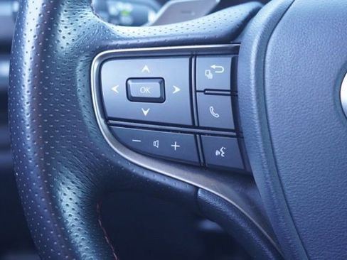 Used 2022 Lexus UX 250h F Sport image 22